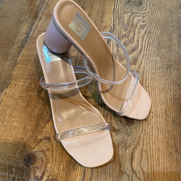 DV by Dolce Vita Shoes - Dolce Vita NWOT sandals, Size 8 1/2, pale pink to neude